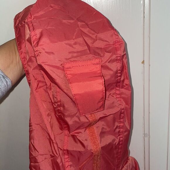 L.L. Bean salmon pink windbreaker jacket with hood - Picture 7 of 10